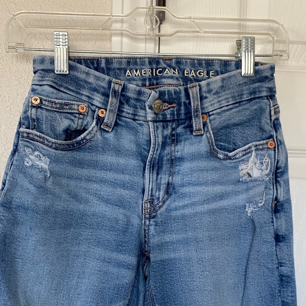 American Eagle Outfitters High Rise Distressed Blue Jeans